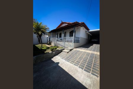 Casa à venda com 800m², 4 quartos e 5 vagas Casa à venda com 800m², 4 quartos e 5 vagasÁrea Externa