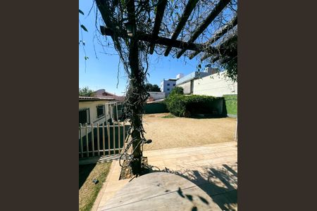 Casa à venda com 800m², 4 quartos e 5 vagas Casa à venda com 800m², 4 quartos e 5 vagasÁrea Externa