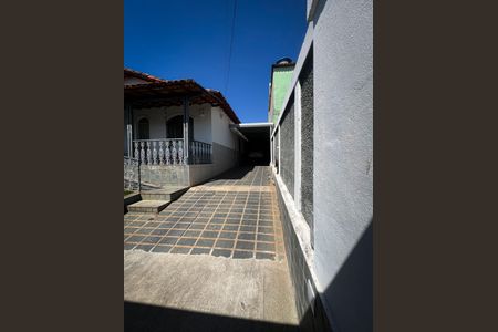 Casa à venda com 800m², 4 quartos e 5 vagas Casa à venda com 800m², 4 quartos e 5 vagasÁrea Externa