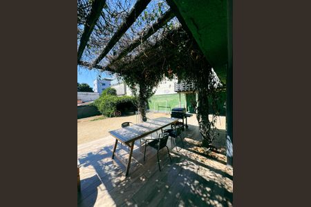 Casa à venda com 800m², 4 quartos e 5 vagas Casa à venda com 800m², 4 quartos e 5 vagasÁrea Externa