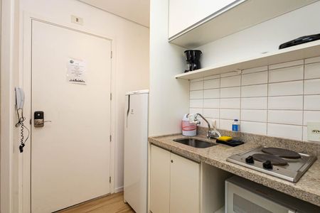 Studio para alugar com 21m², 1 quarto e 1 vaga Studio para alugar com 21m², 1 quarto e 1 vagaCozinha