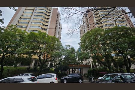 Apartamento à venda com 126m², 3 quartos e 2 vagasFachada