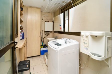 Apartamento à venda com 126m², 3 quartos e 2 vagasÁrea de Serviço