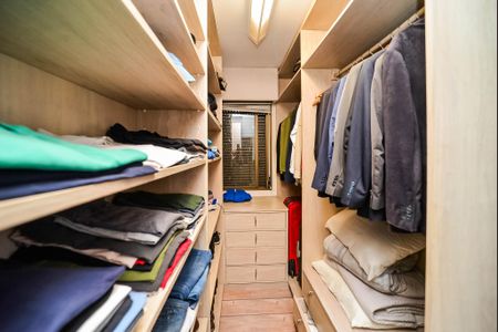 Apartamento à venda com 126m², 3 quartos e 2 vagasCloset da Suíte