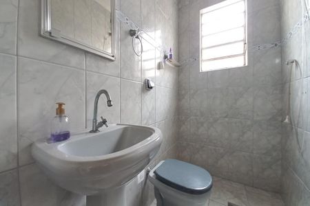 Casa à venda com 129m², 2 quartos e 3 vagasBanheiro casa 2