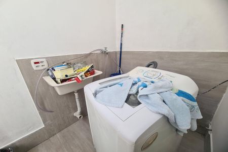 Área de Serviço de casa para alugar com 2 quartos, 55m² em Cidade São Mateus, São Paulo