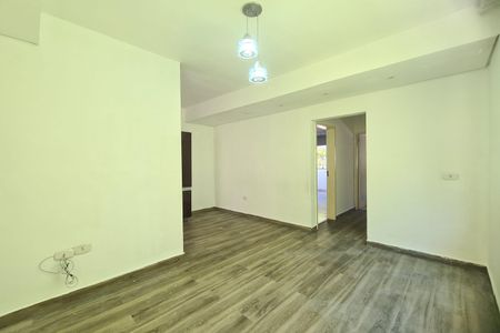 Sala de casa para alugar com 2 quartos, 55m² em Cidade São Mateus, São Paulo