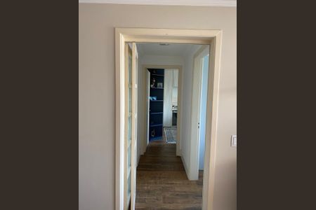 Corredor de apartamento à venda com 2 quartos, 73m² em Farroupilha, Porto Alegre