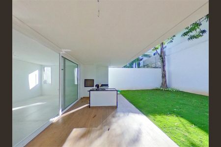 Casa à venda com 415m², 4 quartos e 4 vagas