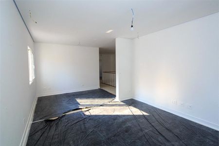 Casa à venda com 5 quartos, 380m² em Jardim Marajoara, São Paulo