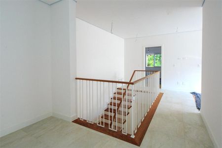 Casa à venda com 380m², 5 quartos e 4 vagas