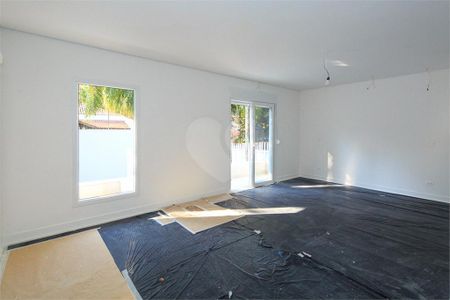 Casa à venda com 380m², 5 quartos e 4 vagas