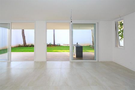 Casa à venda com 380m², 5 quartos e 4 vagas