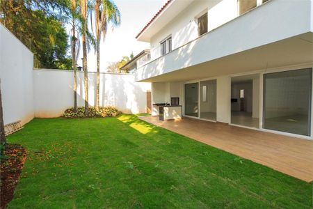 Casa à venda com 380m², 5 quartos e 4 vagas