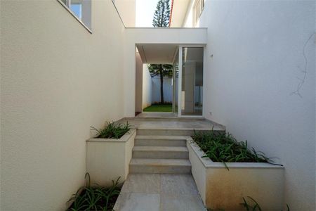 Casa à venda com 380m², 5 quartos e 4 vagas