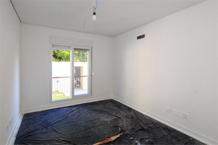 Casa à venda com 380m², 5 quartos e 4 vagas