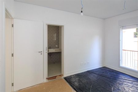 Casa à venda com 5 quartos, 380m² em Jardim Marajoara, São Paulo