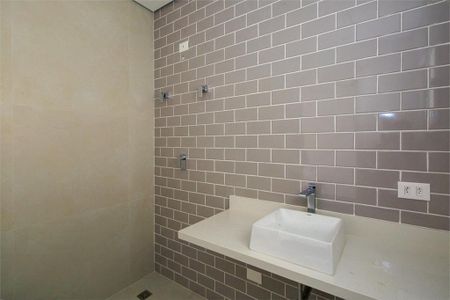 Casa à venda com 380m², 5 quartos e 4 vagas