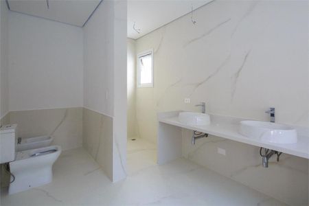 Casa à venda com 380m², 5 quartos e 4 vagas