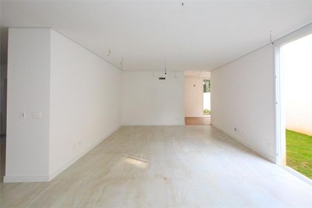 Casa à venda com 380m², 5 quartos e 4 vagas