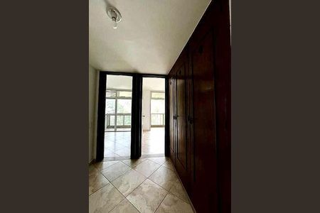 Apartamento à venda com 166m², 4 quartos e 1 vaga