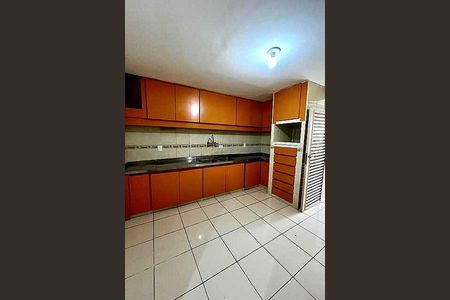 Apartamento à venda com 166m², 4 quartos e 1 vaga