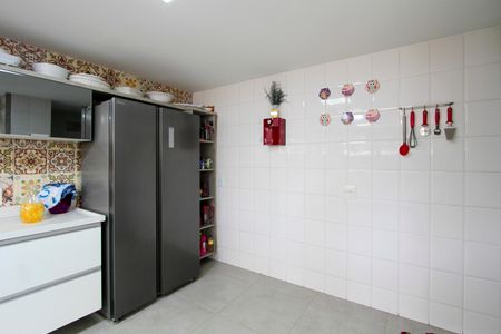 Casa de condomínio à venda com 176m², 5 quartos e 4 vagas Casa de condomínio à venda com 176m², 5 quartos e 4 vagasCozinha