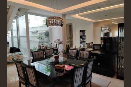 Casa à venda com 358m², 4 quartos e 1 vaga