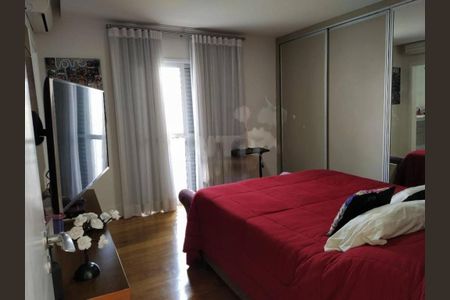 Casa à venda com 358m², 4 quartos e 1 vaga