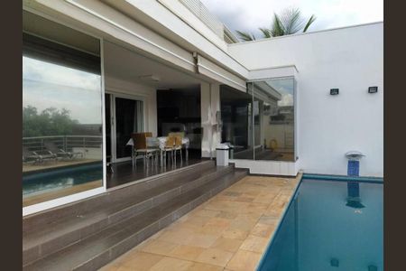 Casa à venda com 358m², 4 quartos e 1 vaga