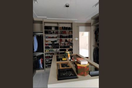 Casa à venda com 358m², 4 quartos e 1 vaga