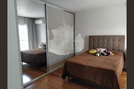 Casa à venda com 358m², 4 quartos e 1 vaga