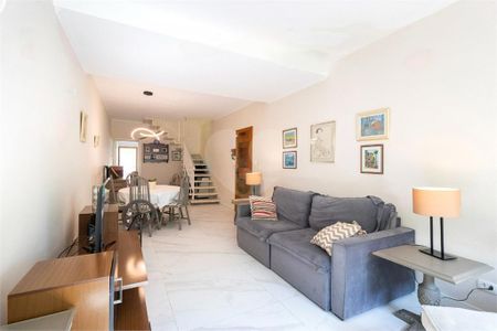 Casa à venda com 150m², 3 quartos e 2 vagas