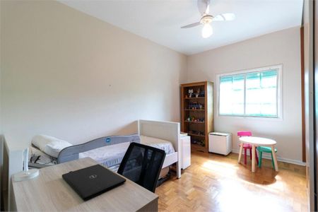 Casa à venda com 150m², 3 quartos e 2 vagas