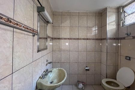 Apartamento à venda com 69m², 2 quartos e sem vaga Apartamento à venda com 69m², 2 quartos e sem vagaBanheiro