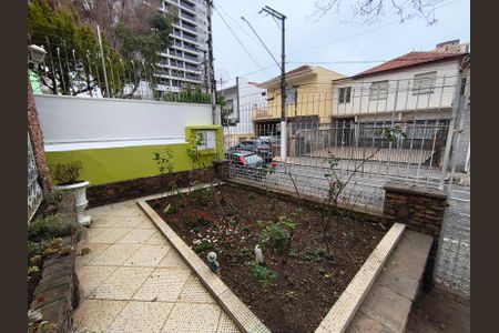 Casa para alugar com 280m², 5 quartos e 3 vagas Casa para alugar com 280m², 5 quartos e 3 vagasEntrada