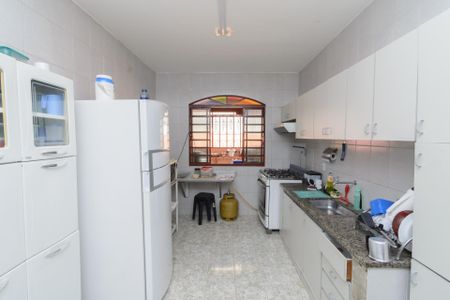 Casa para alugar com 432m², 3 quartos e 3 vagasCozinha