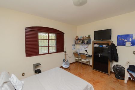 Casa para alugar com 432m², 3 quartos e 3 vagasSuíte