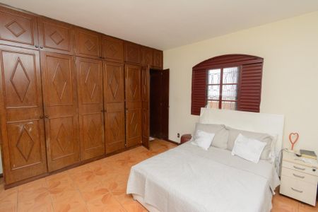 Casa para alugar com 432m², 3 quartos e 3 vagasSuíte