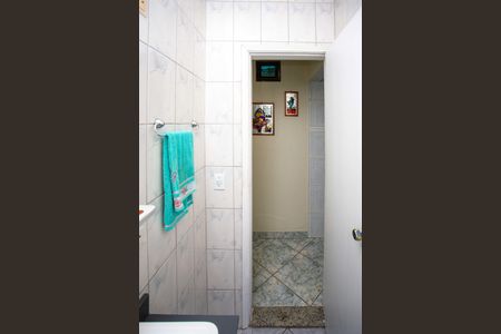 Casa à venda com 275m², 4 quartos e 2 vagasBanheiro 1