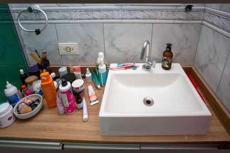 Casa à venda com 275m², 4 quartos e 2 vagasBanheiro da Suíte