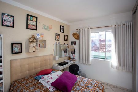 Casa à venda com 275m², 4 quartos e 2 vagasQuarto 1