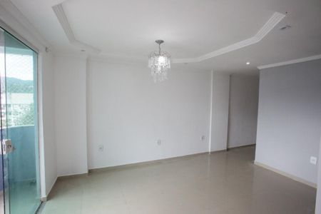 Sala de apartamento para alugar com 2 quartos, 120m² em Anil, Rio de Janeiro