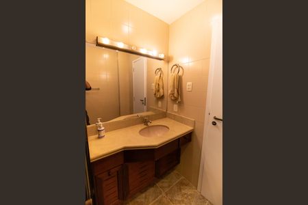 Apartamento à venda com 147m², 3 quartos e 1 vagaBanheiro Social