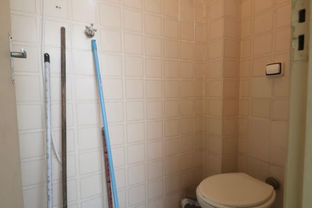 Apartamento para alugar com 97m², 2 quartos e 1 vaga Apartamento para alugar com 97m², 2 quartos e 1 vagaBanheiro de serviço