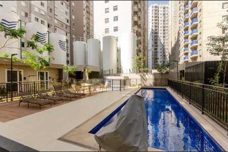 Apartamento para alugar com 34m², 2 quartos e sem vagaÁrea comum - Piscina