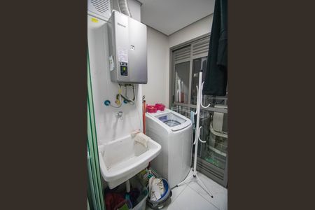 Apartamento à venda com 71m², 2 quartos e 1 vagaÁrea de Serviço