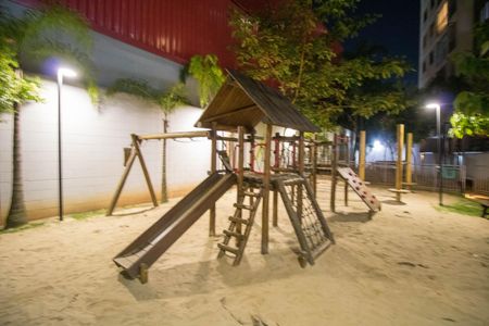 Apartamento à venda com 71m², 2 quartos e 1 vagaÁrea comum