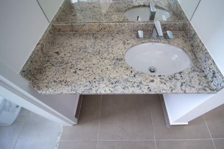 Apartamento para alugar com 69m², 2 quartos e 2 vagasBanheiro