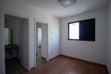 Apartamento para alugar com 69m², 2 quartos e 2 vagasSuite